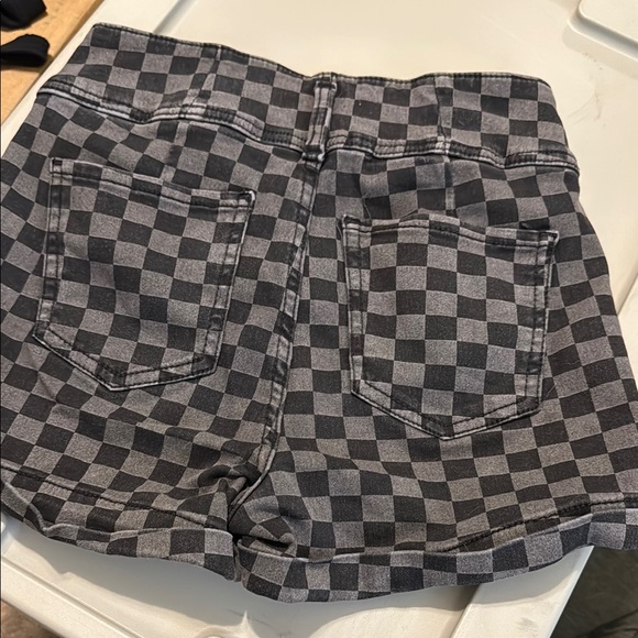Checkered Shorts - Picture 2 of 3